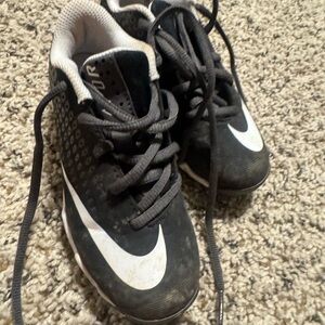 Nike Kids Black and White baseball cleats